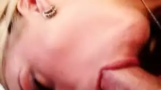 إيفا كاسيدا تطرح الكاميرا