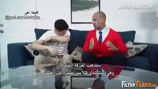 زوجة الأب إيفا آدامز تعلم زوج ابنها درسًا في الجنس الصريح