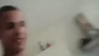 فعل مغربي خام: اختناق بالقضيب وأخذه بعمق