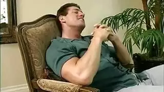 عاملة الخدمة سكس