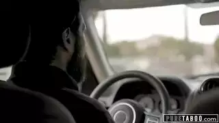 جنس جماعي بجانب المسبح مع الشقراء العاهرة أنيكا ألينا