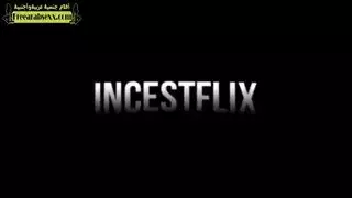 انفجار قذف على أثداء طبيعية عملاقة