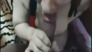 أفلام سكس عربي: شراميط عربيات ساخنة ينكحن نيكًا صعبًا