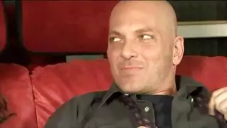 الإيطالية القذرة تُمارس معها الجنس بقضيب كبير