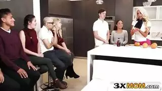 المنبر جوارب تبادل الزوجات