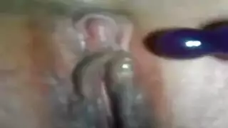 لقطة مقربة صريحة: فتحات واسعة وإيلاج عميق في الفرج