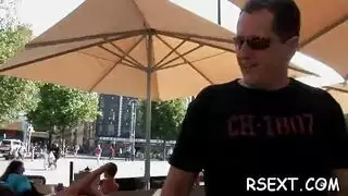 أول مرة لعق لسان على دهنية ممتلئة