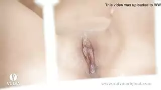 إباحية سحاقية: لحس كسها الحلو حتى تبلغ الذروة