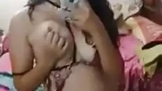 تبكي من أفلام الدخول الخلفي المكثف