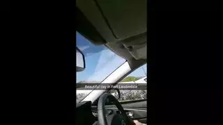 جنس شرجي شيميل وتدليك الثدي: أحر عارضات متحولات في حركة صريحة