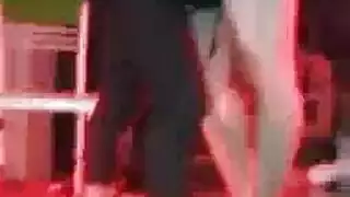 فرج آسيوي عصي يضرب بقضيب منحرف