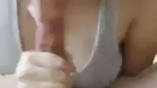 فتاة مصرية مثيرة تحب مص الزب العربي الكبير