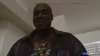 قميص مبتل الديك ضخمة بيرو