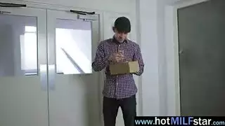 هوس بالقضيب الكبير: عاهرات شرجية تتوسل للمزيد