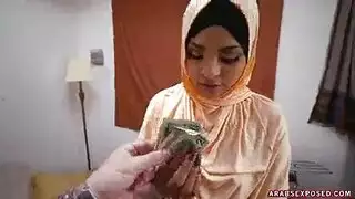 نيك شرجي ومهبلي لمحجبة من قبل فحل عربي