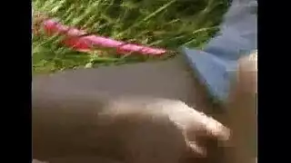 في سن المراهقة طبطب مكنسة كهرباء أدغال