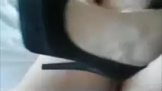 بنات مشاغبات في حركات إباحية عنيفة