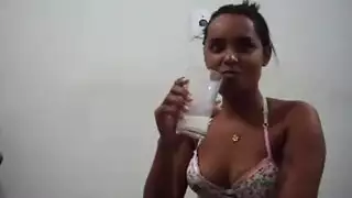 مشهد بورن صريح لكارين كابور