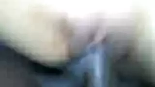 قضيب ضخم قاسي يدك فتحة رطبة متسعة