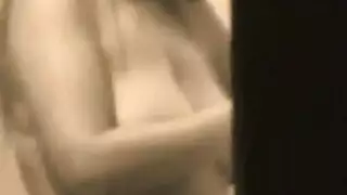 عجوزات عربيات وقحات: جماع قاسي في العراء بالقرية